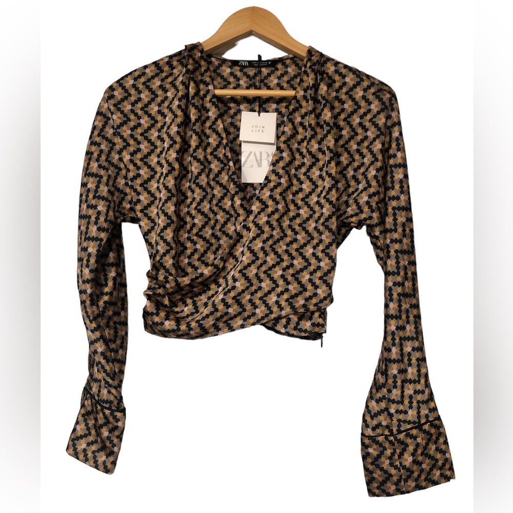 Zara geometric silk style cropped long sleeve top
